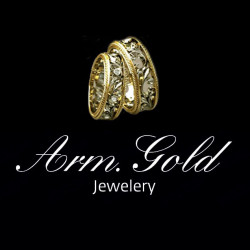Arm Gold Jwelery